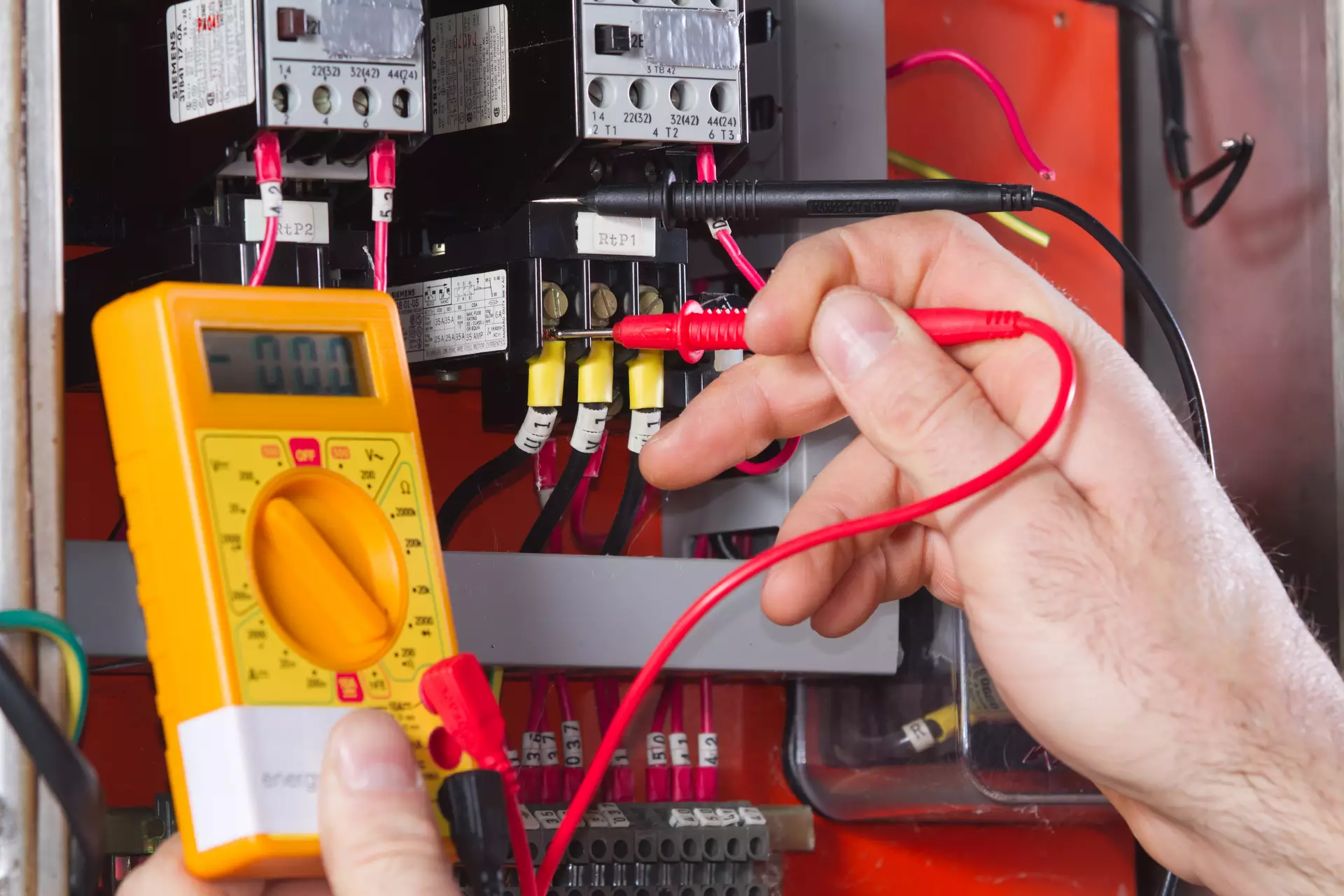 Travaux electriques (2) Mes services d’électricité générale dans le Tarn